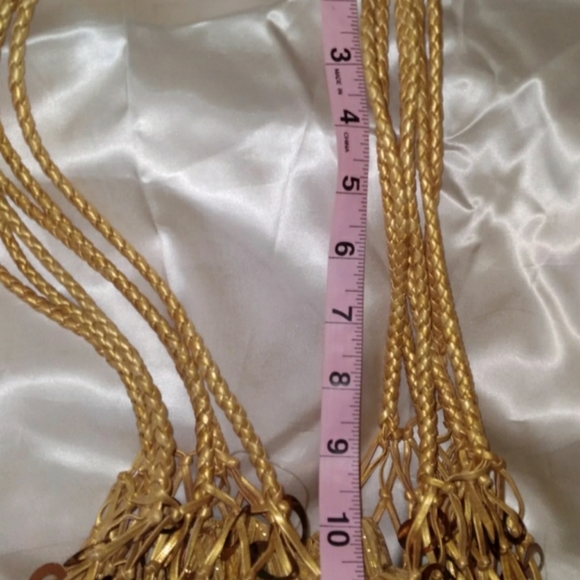 Shimmering Sequin Bag Gold for that Special Occasion - Picture 10 of 12